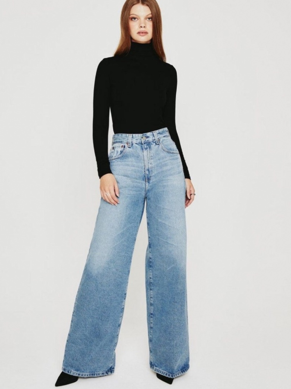AG Deven Jeans Size 24